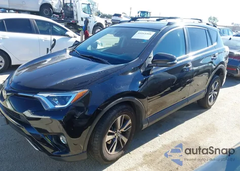 2017 Toyota Rav4 Xle из США, поврежденный, VIN 2T3RFREV3HW654142